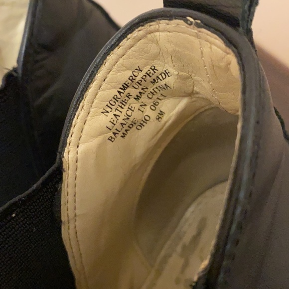 Jones New York Leather Booties Size 8 - Picture 6 of 15